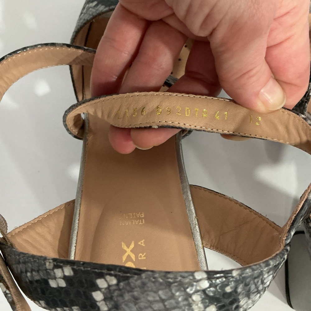 Geox D Sella High Sandals Light Gray Snake Skin Silver Block Heel, Size 41 Italy - Picture 8 of 8